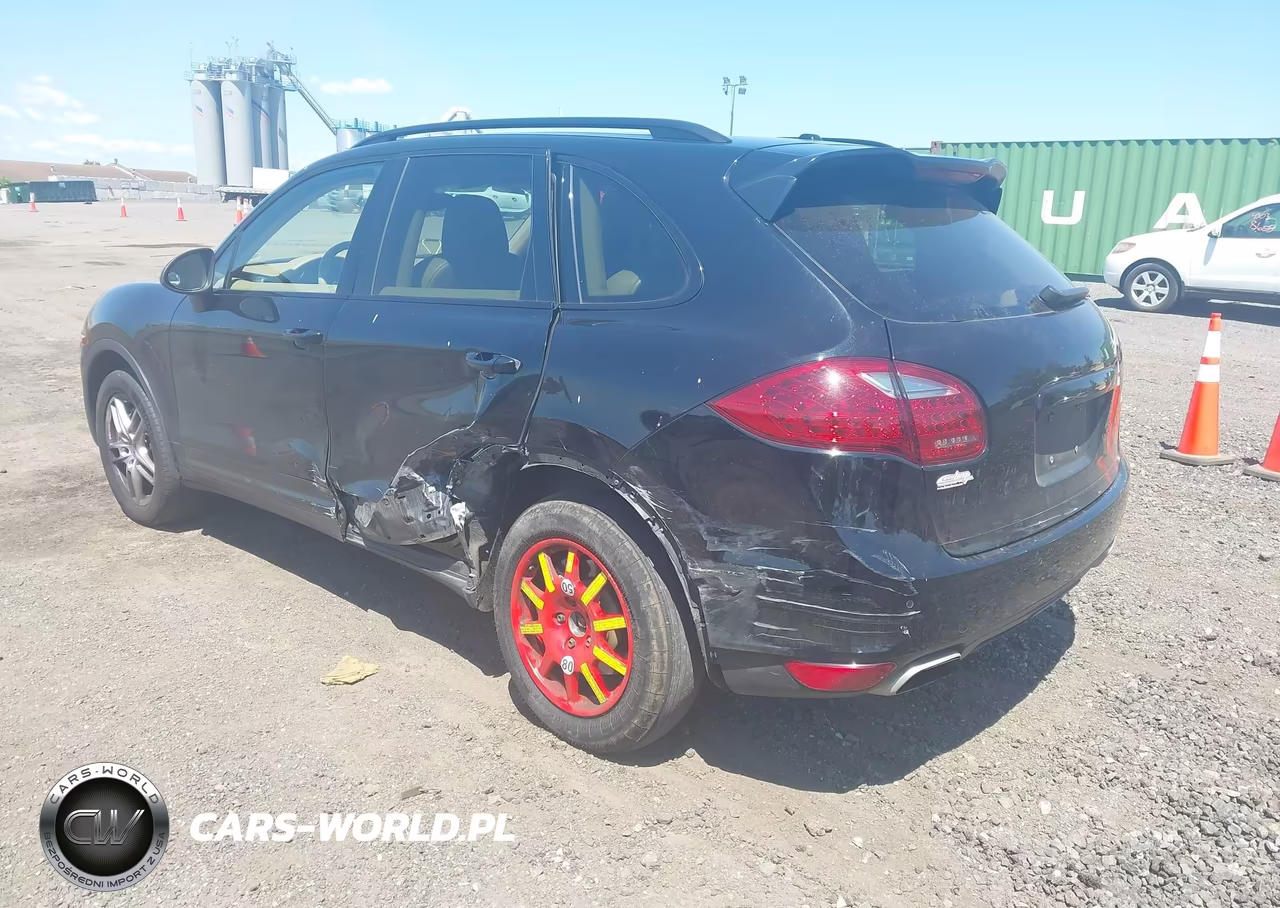 2012 Porsche Cayenne S VIN:WP1AB2A22CLA44934 - 3