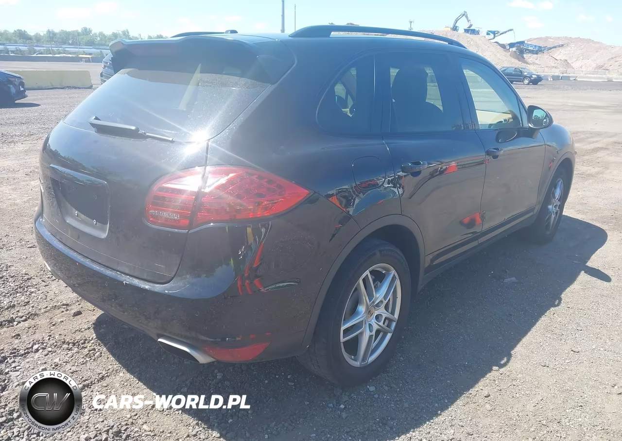 2012 Porsche Cayenne S VIN:WP1AB2A22CLA44934 - 4