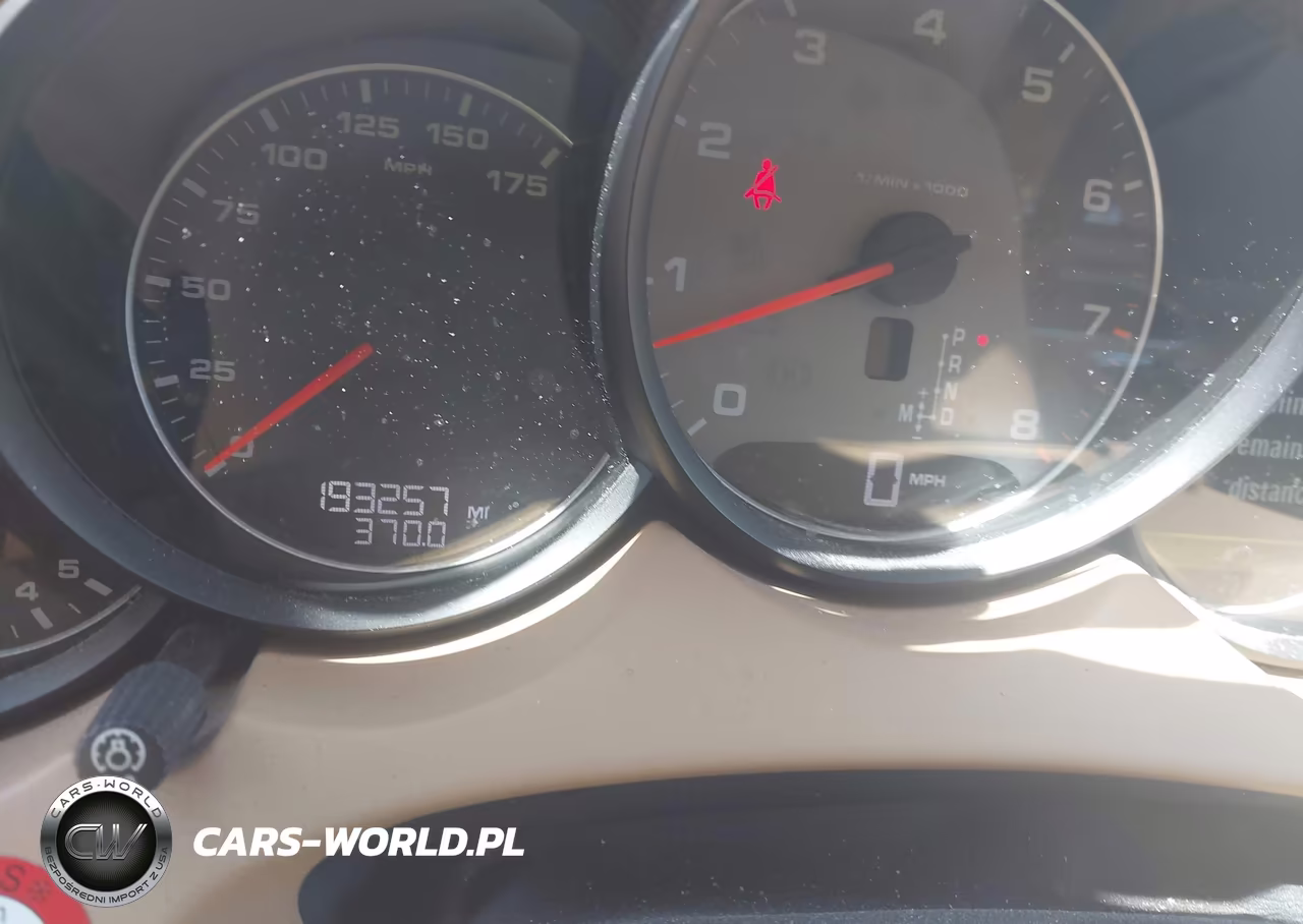 2012 Porsche Cayenne S VIN:WP1AB2A22CLA44934 - 7