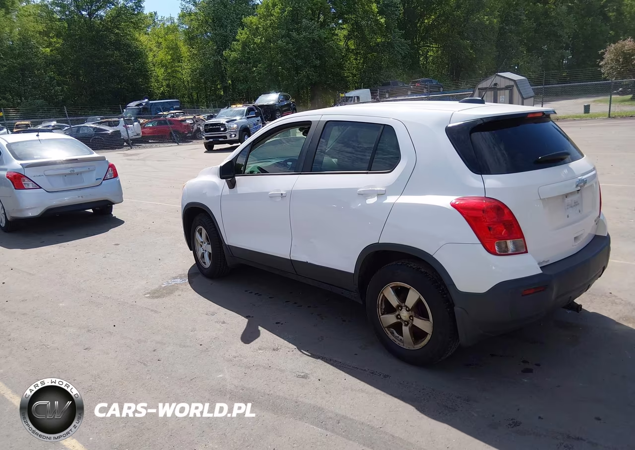 2015 Chevrolet Trax 1Ls VIN:3GNCJPSB8FL255841 - 3