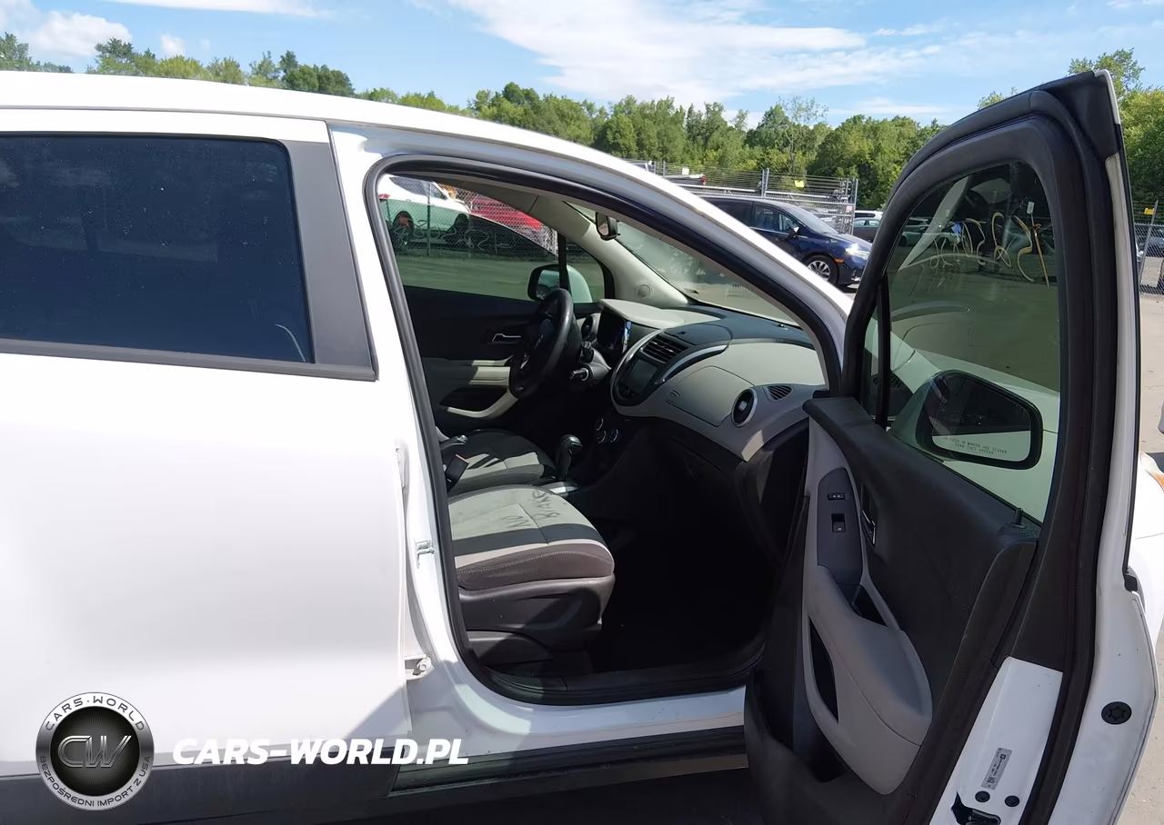 2015 Chevrolet Trax 1Ls VIN:3GNCJPSB8FL255841 - 5