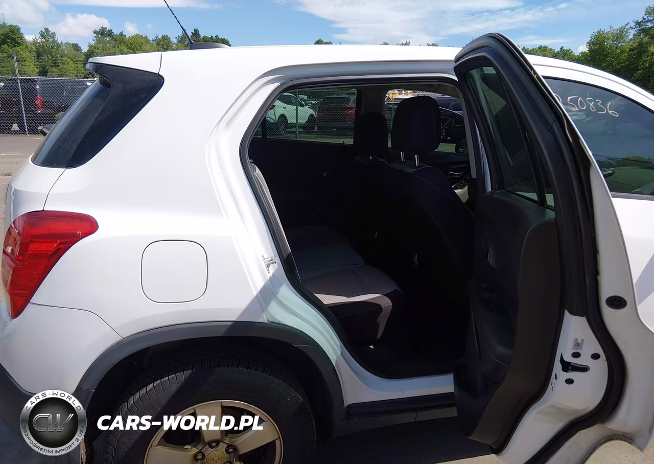 2015 Chevrolet Trax 1Ls VIN:3GNCJPSB8FL255841 - 8