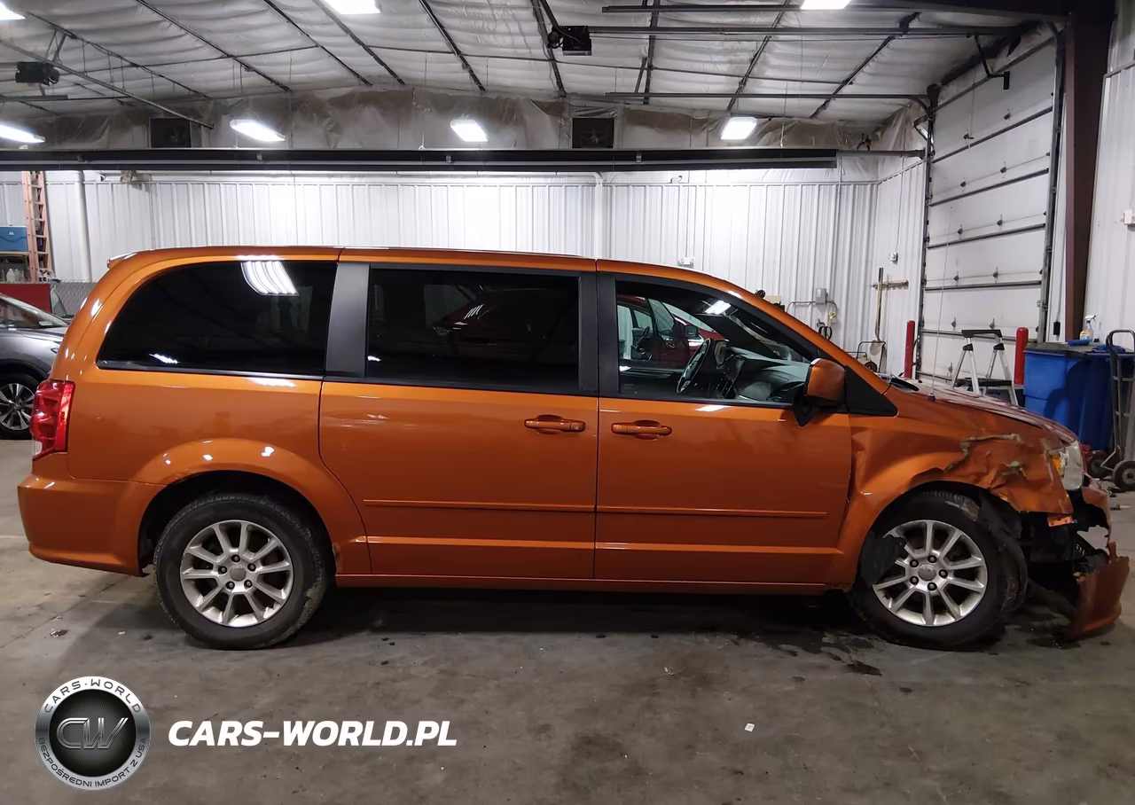 2011 Dodge Grand Caravan R-T VIN:2D4RN7DG2BR776733 - 14