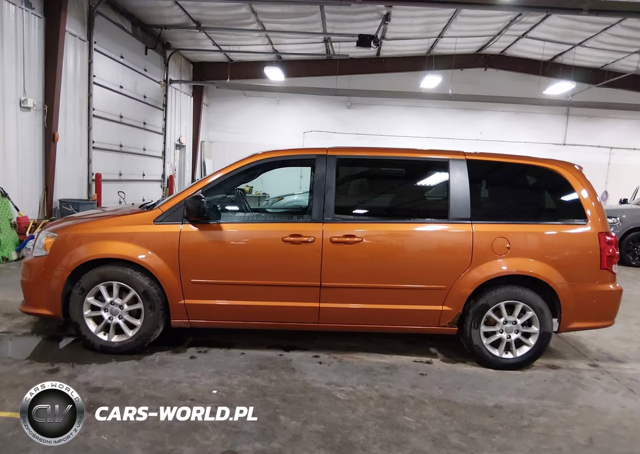 2011 Dodge Grand Caravan R-T VIN:2D4RN7DG2BR776733 - 15