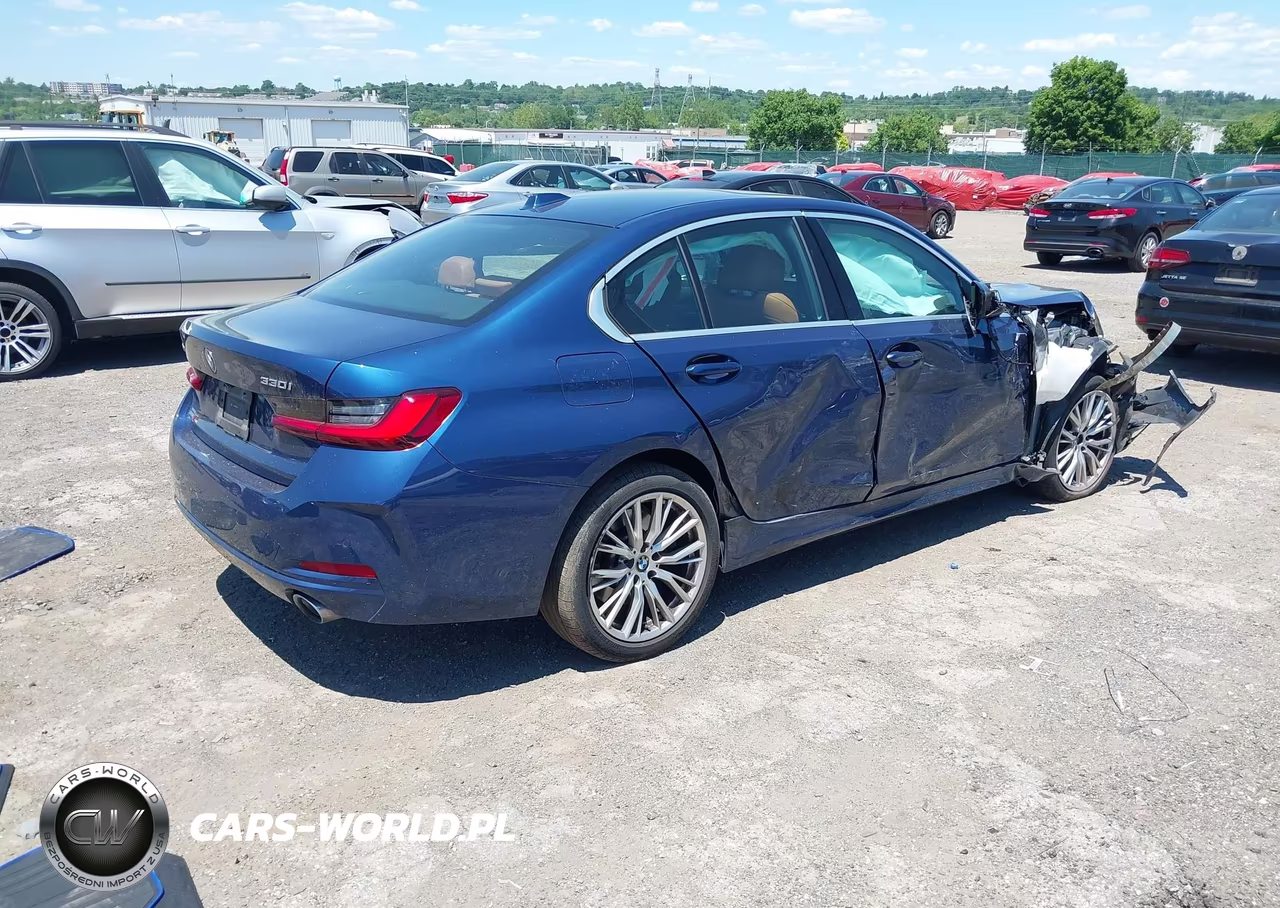 2023 BMW 330I xDrive VIN:3MW89FF00P8D39471 - 4