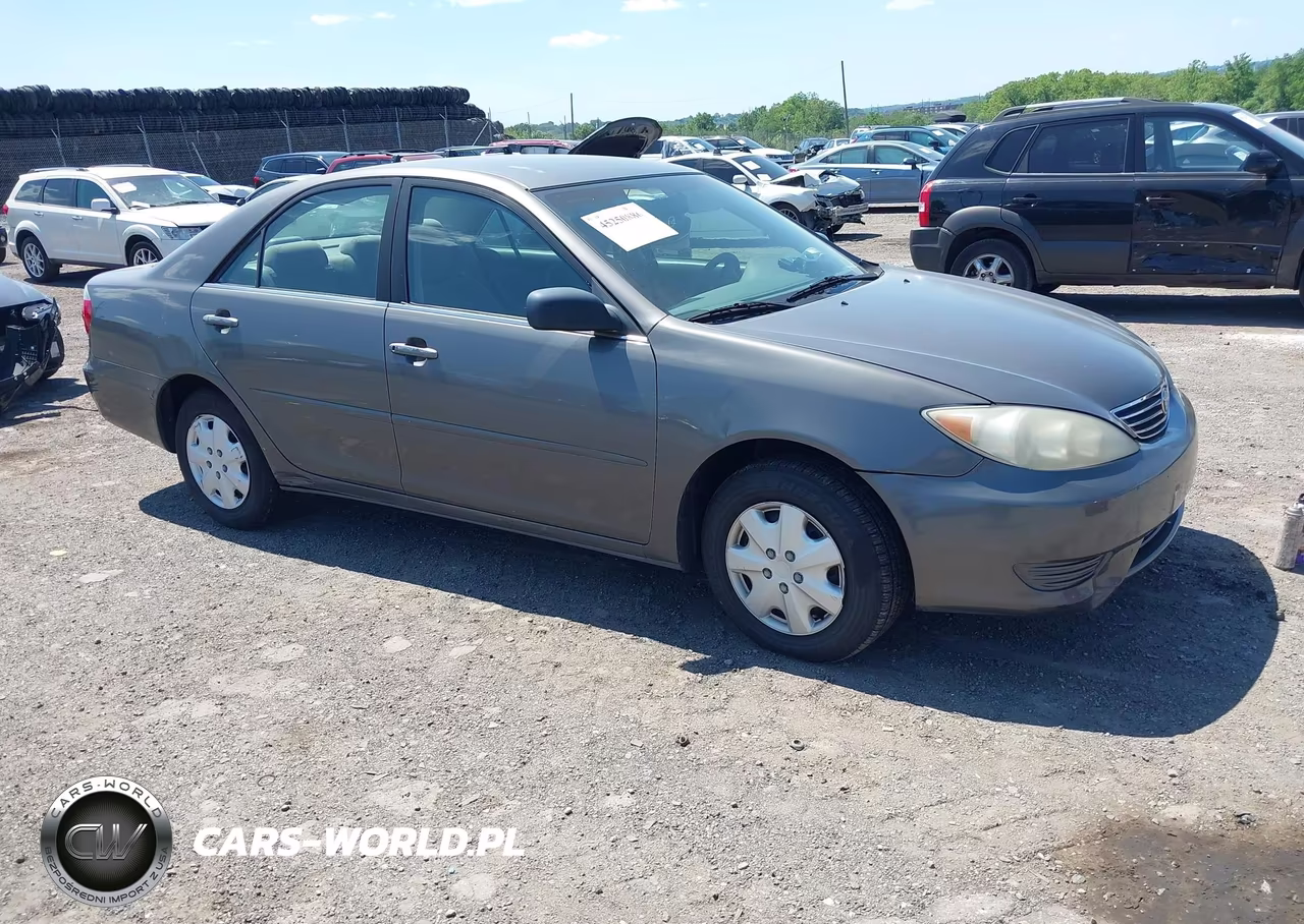 2005 Toyota Camry Std – zdjęcie 1 z 11