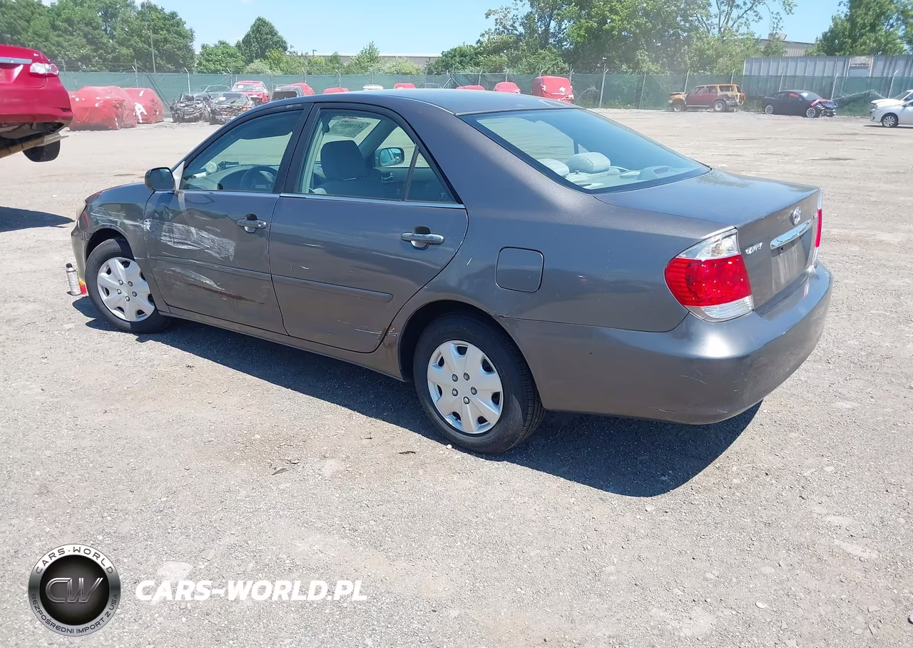2005 Toyota Camry Std VIN:4T1BE32K85U631956 - 3