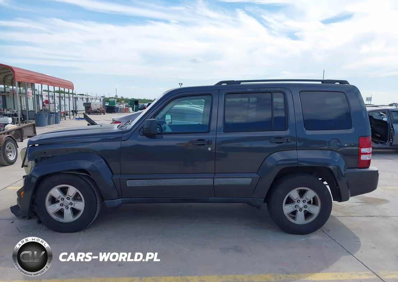2010 Jeep Liberty Sport VIN:1J4PP2GK2AW154957 - 14