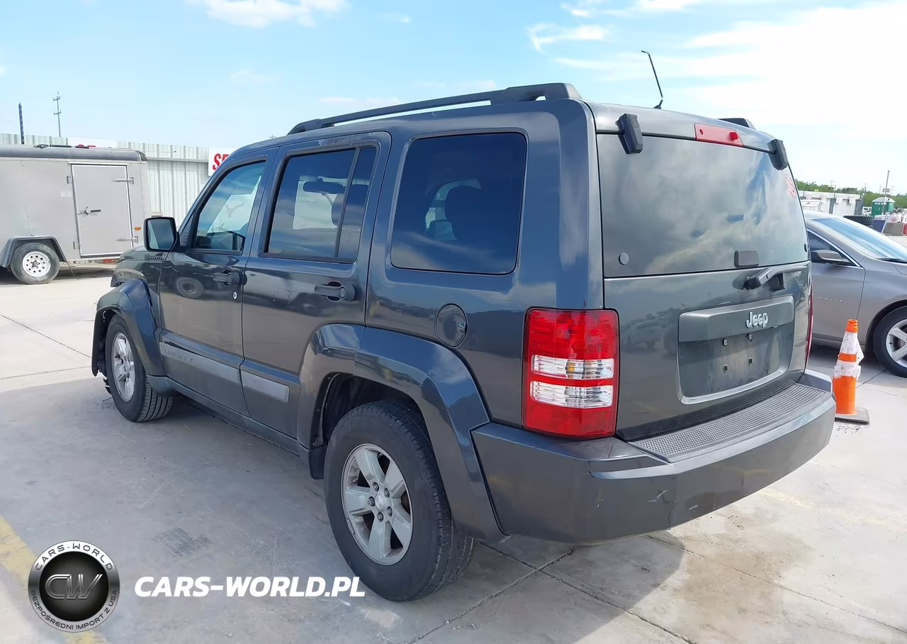 2010 Jeep Liberty Sport VIN:1J4PP2GK2AW154957 - 3
