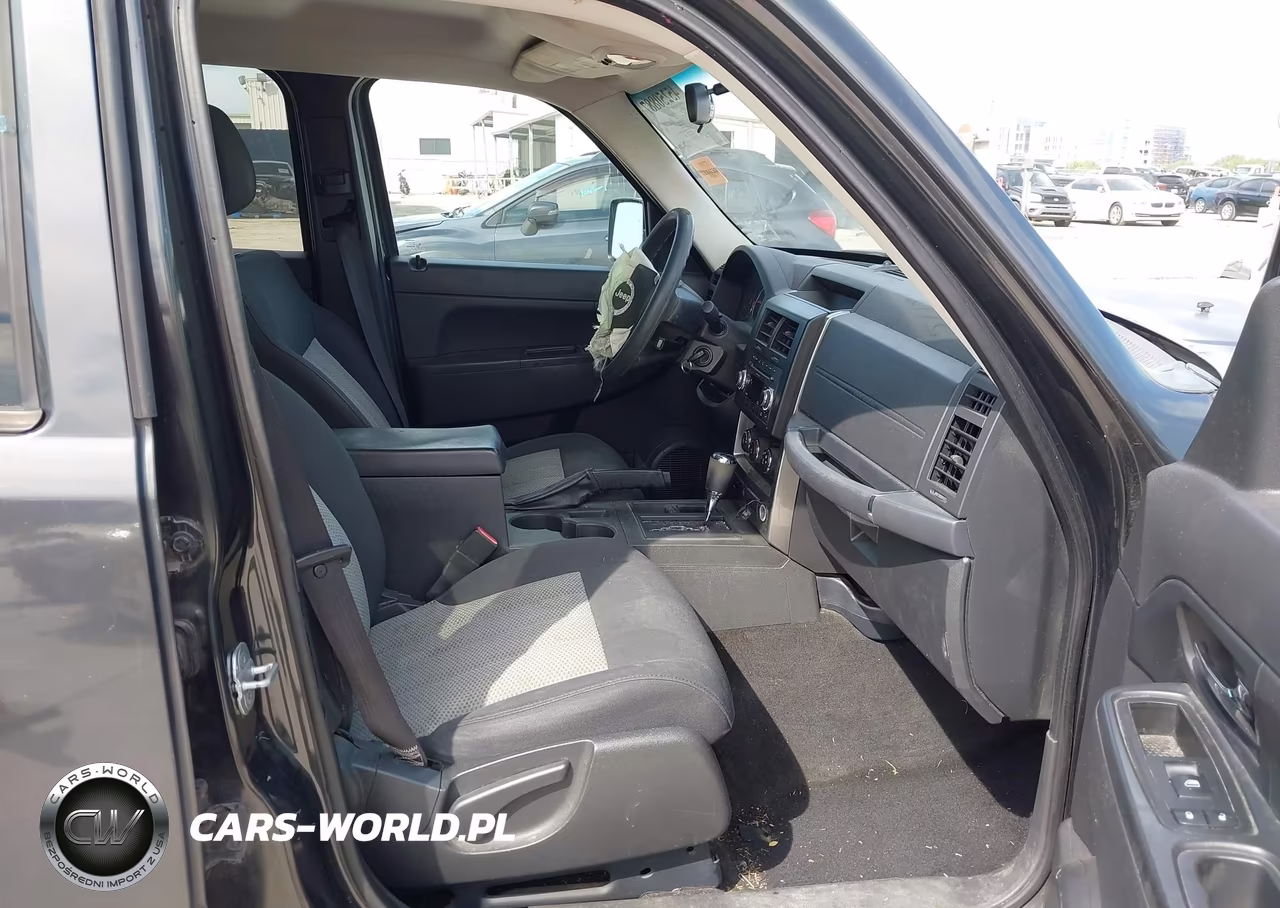 2010 Jeep Liberty Sport VIN:1J4PP2GK2AW154957 - 5