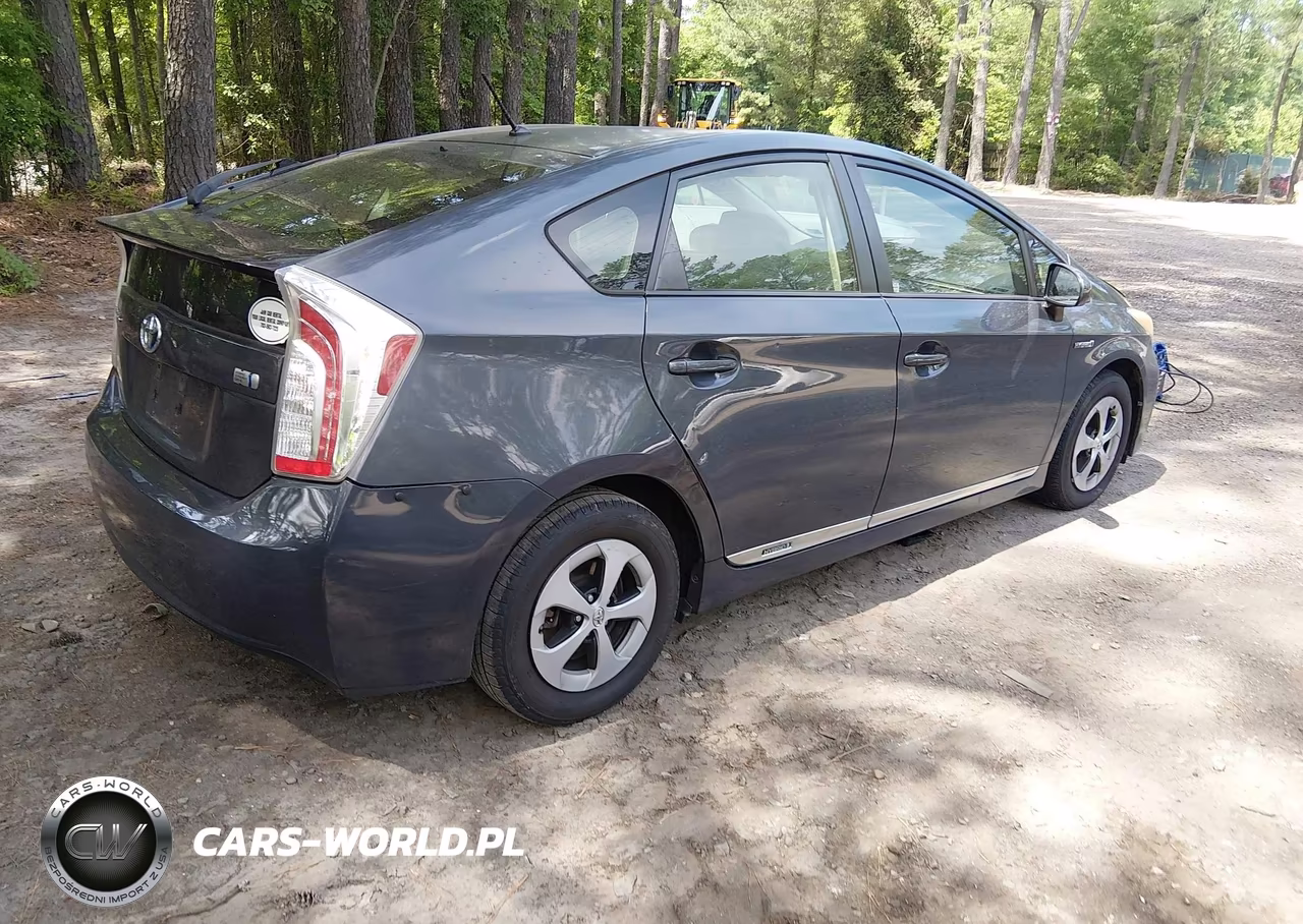 2012 Toyota Prius Two VIN:JTDKN3DU6C5488306 - 4