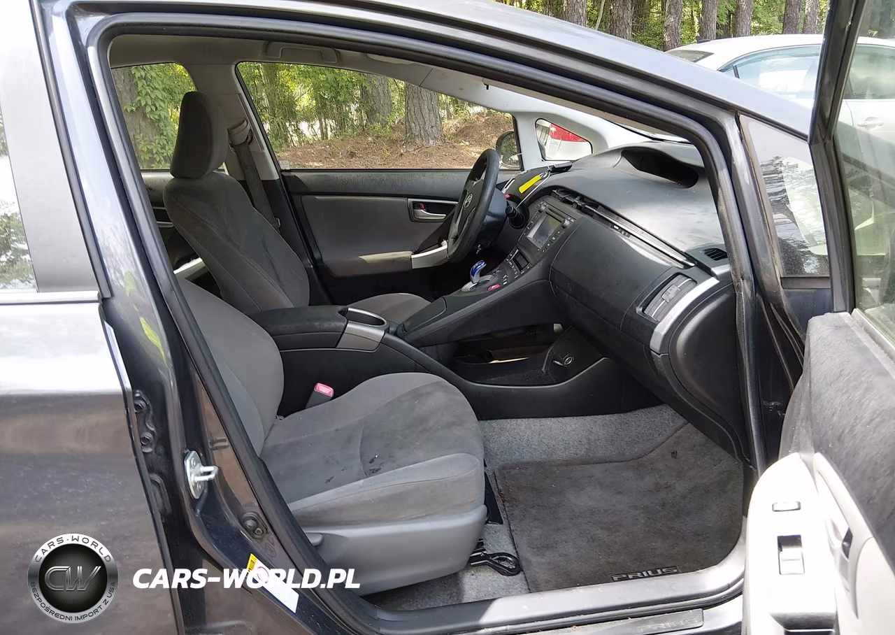 2012 Toyota Prius Two VIN:JTDKN3DU6C5488306 - 5