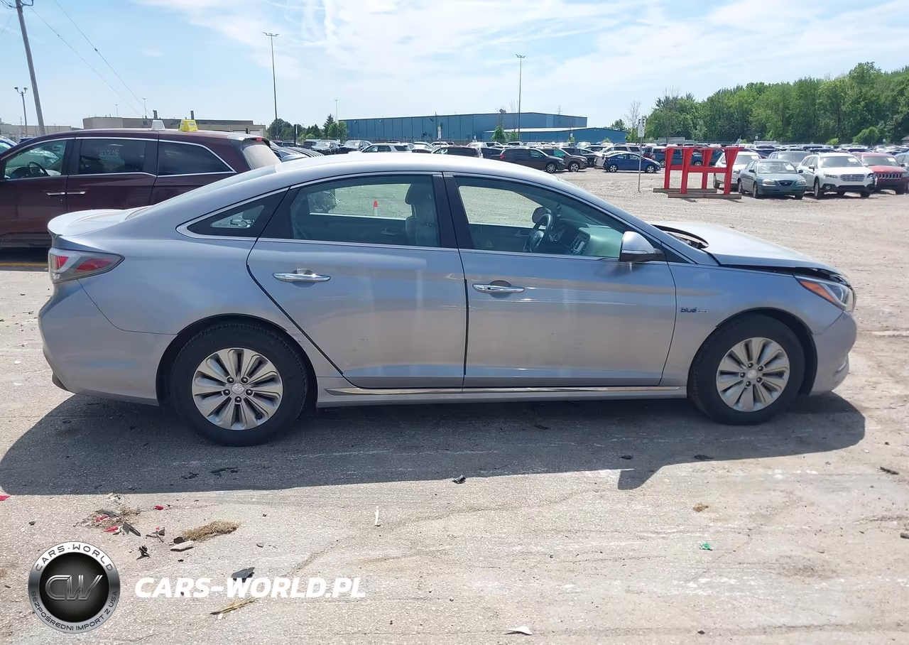 2016 Hyundai Sonata Hybrid Se VIN:KMHE24L1XGA026620 - 13