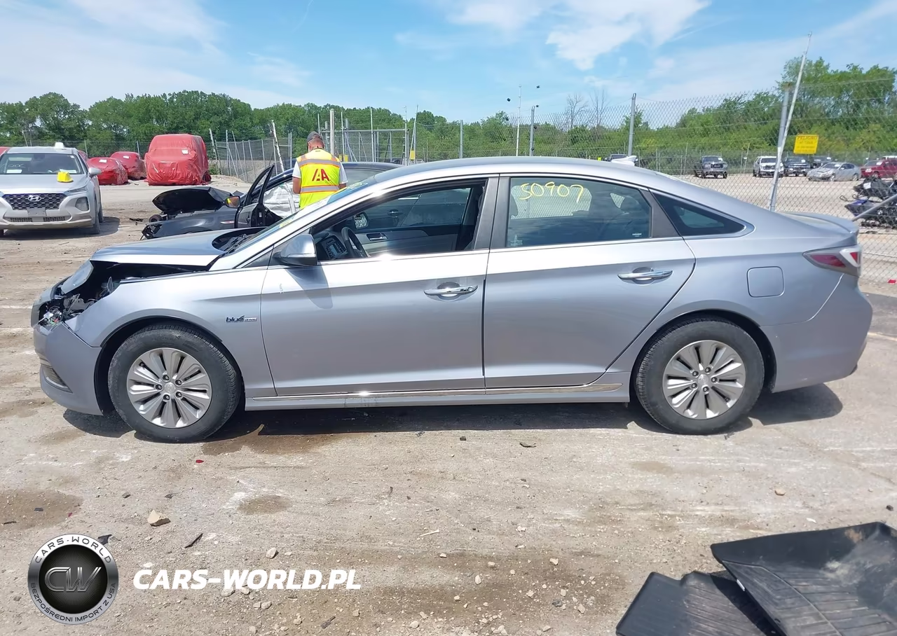 2016 Hyundai Sonata Hybrid Se VIN:KMHE24L1XGA026620 - 14