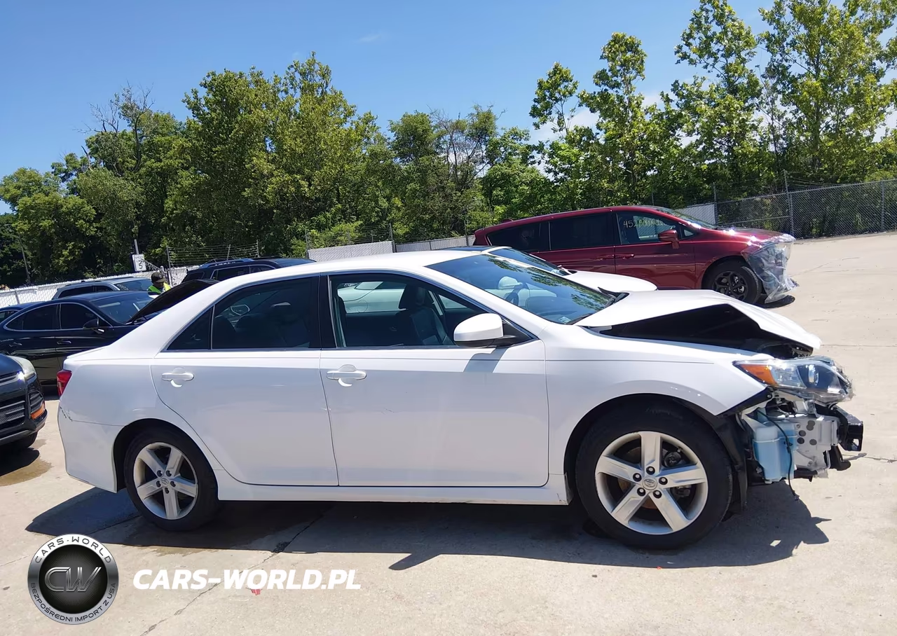 2014 Toyota Camry Se VIN:4T1BF1FKXEU364427 - 13