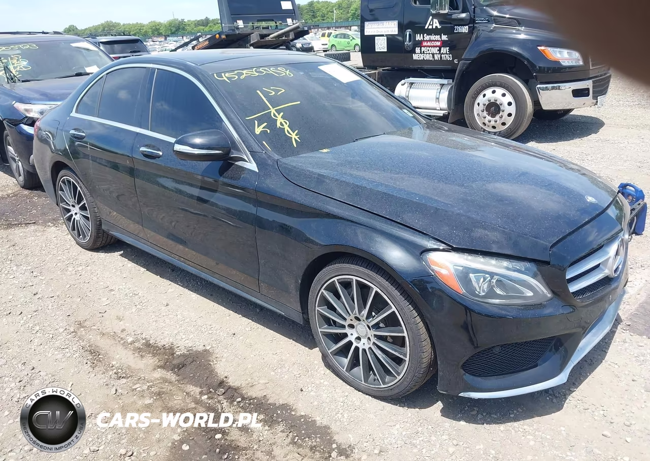 2015 Mercedes-Benz C 300 4Matic-Luxury 4Matic-Sport 4Matic – zdjęcie 1 z 17