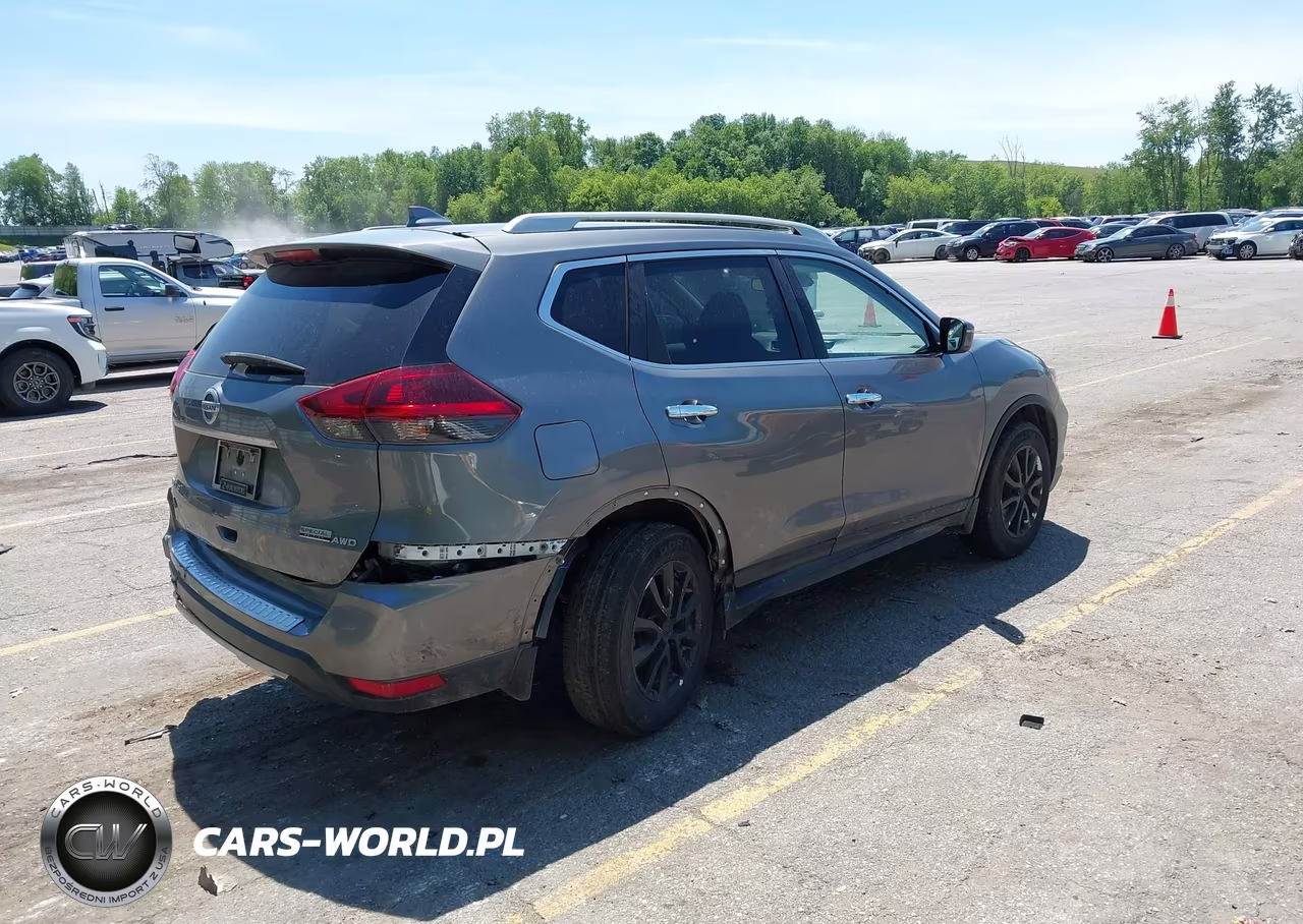 2019 Nissan Rogue S VIN:5N1AT2MV8KC785667 - 4