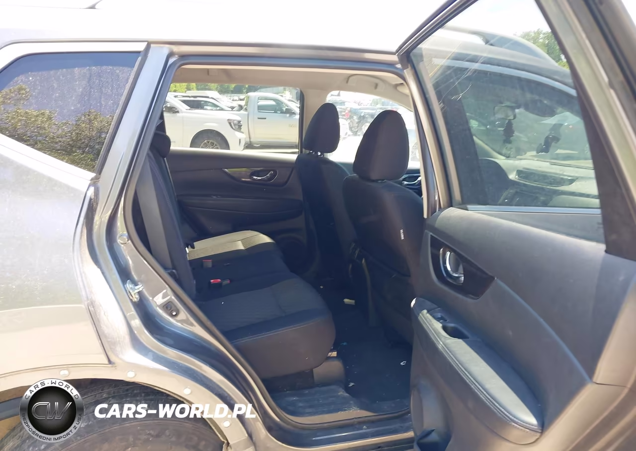 2019 Nissan Rogue S VIN:5N1AT2MV8KC785667 - 8