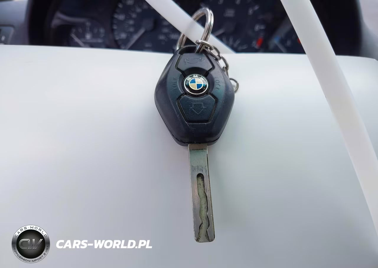 2004 BMW 325Ci VIN:WBABW33444PL32072 - 11