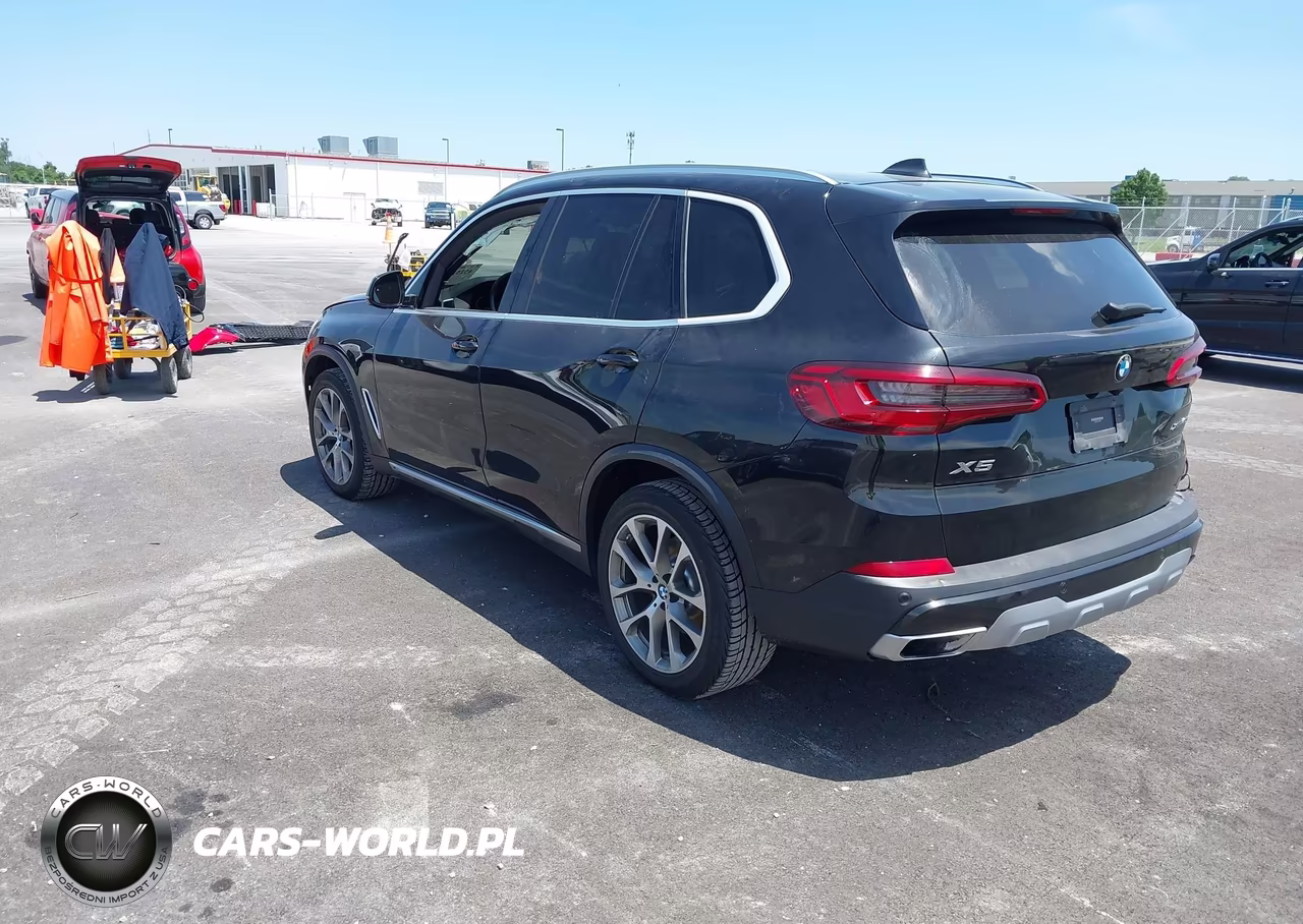 2019 BMW X5 xDrive40I VIN:5UXCR6C57KLL05766 - 3