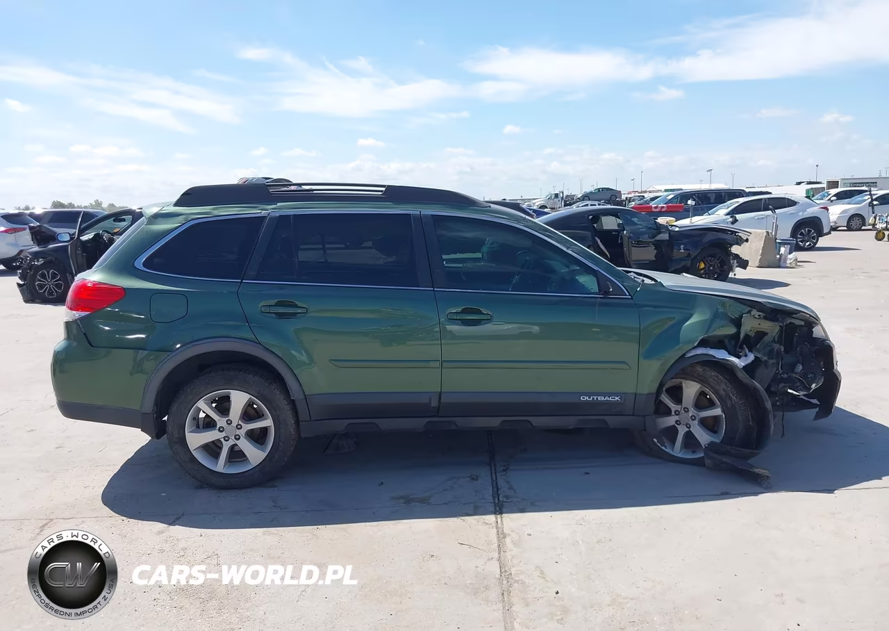 2014 Subaru Outback 2.5I Premium VIN:4S4BRBCC4E3267059 - 13