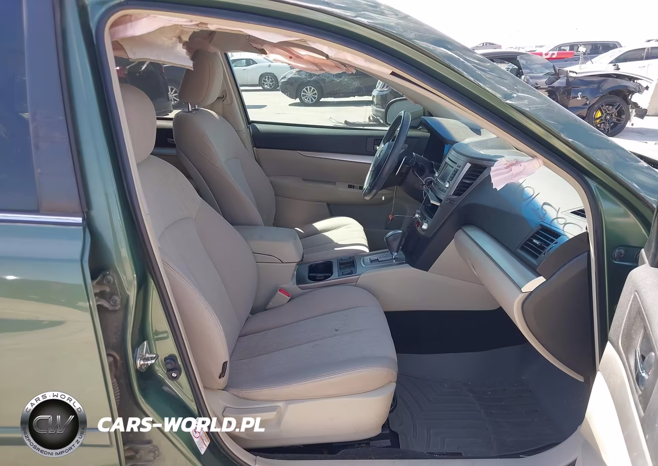 2014 Subaru Outback 2.5I Premium VIN:4S4BRBCC4E3267059 - 5