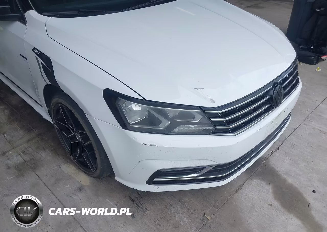 2016 Volkswagen Passat 1.8T S VIN:1VWAT7A32GC047713 - 6