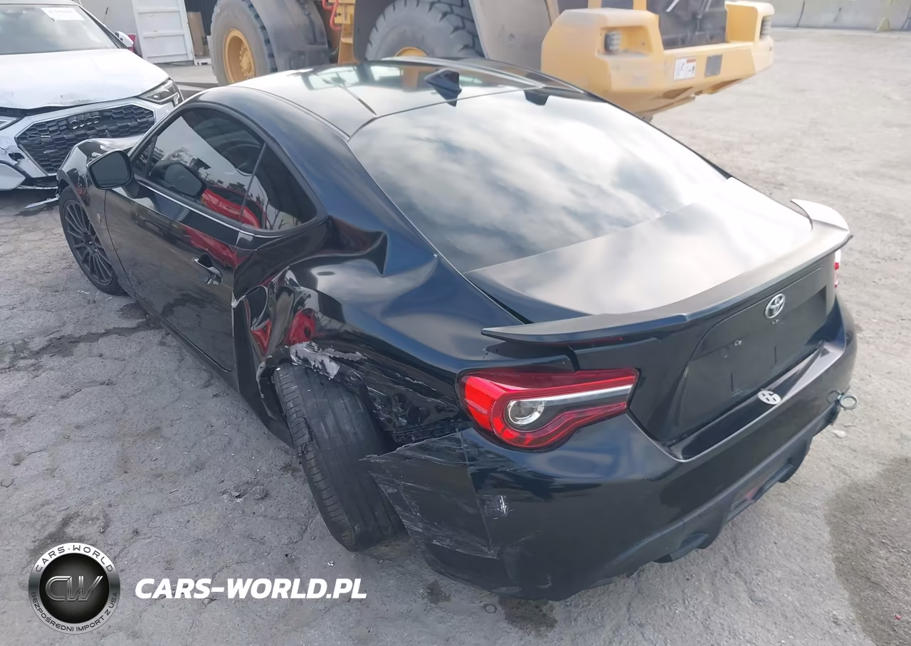 2017 Toyota 86 VIN:JF1ZNAA16H8709427 - 3