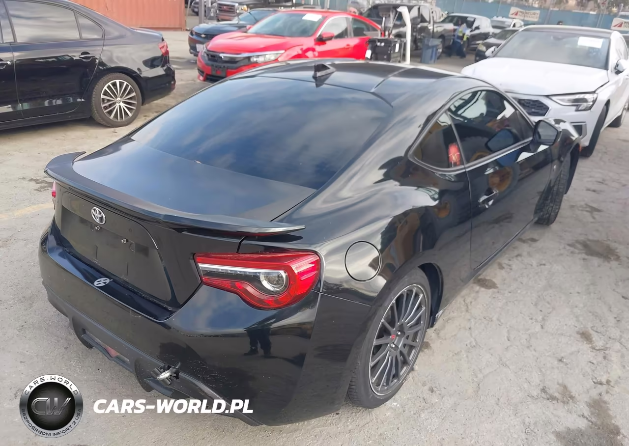 2017 Toyota 86 VIN:JF1ZNAA16H8709427 - 4
