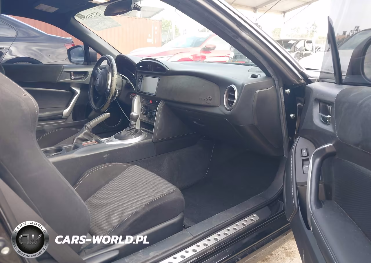 2017 Toyota 86 VIN:JF1ZNAA16H8709427 - 5