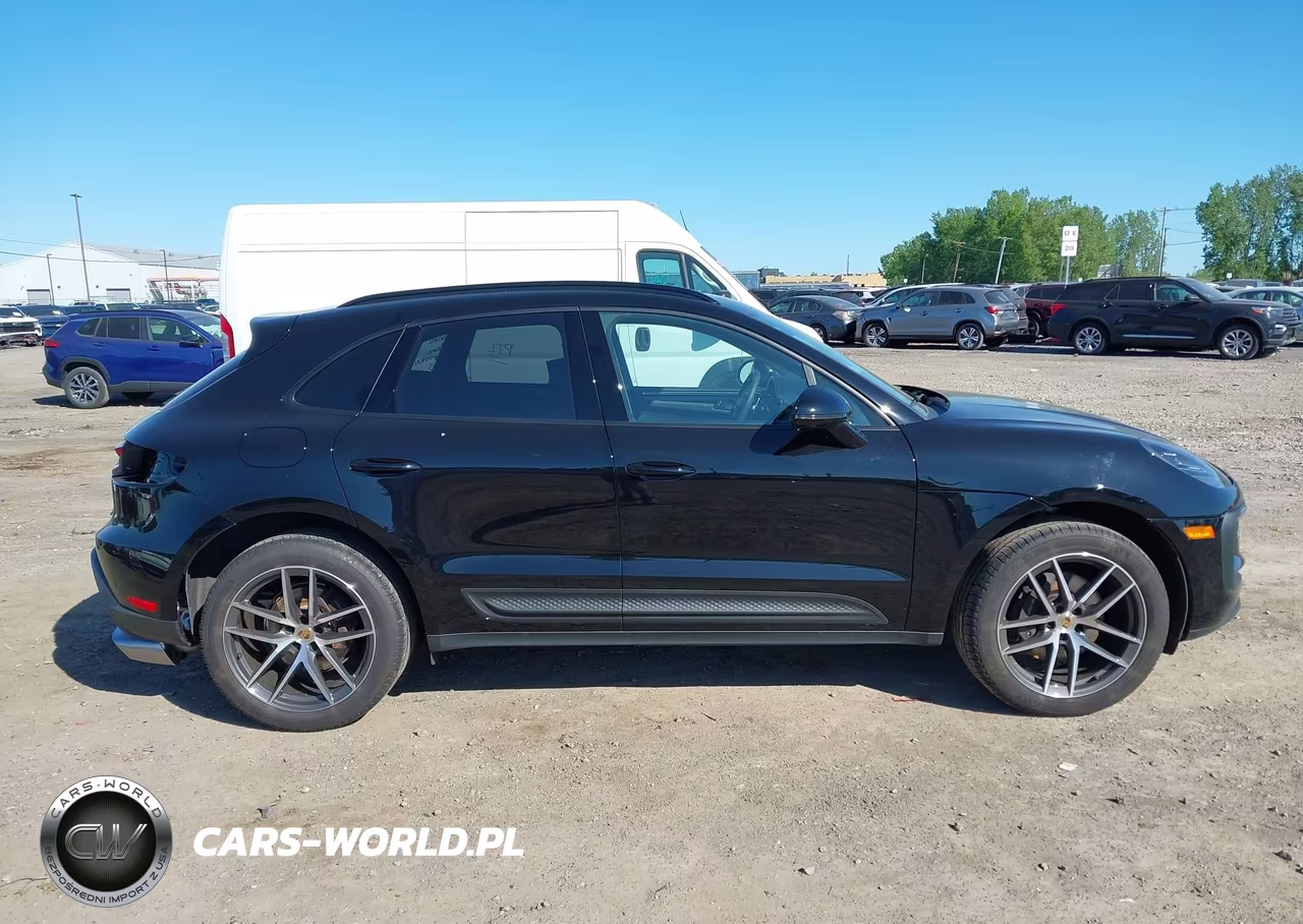 2025 Porsche Macan T VIN:WP1AA2A55SLB06175 - 14