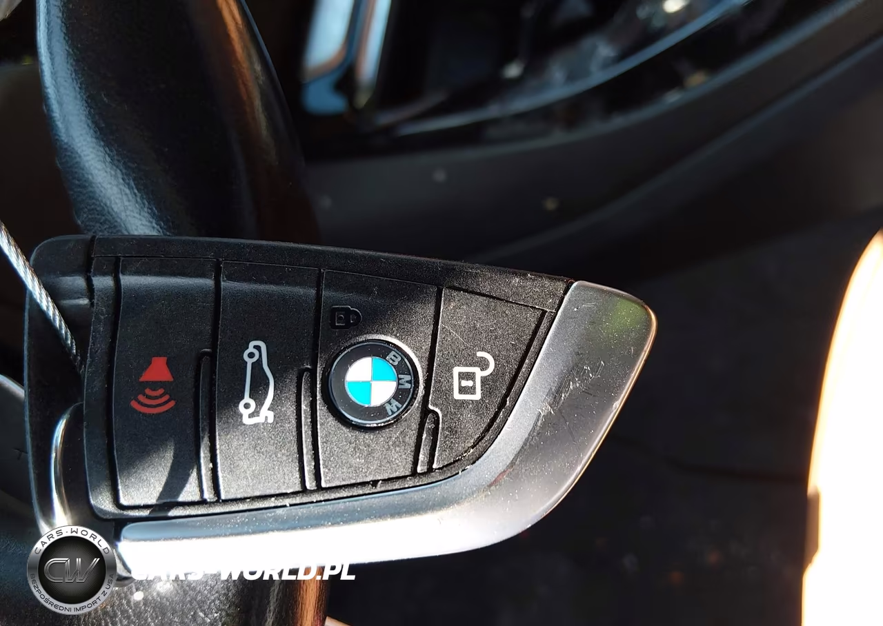 2020 BMW X3 xDrive30I VIN:5UXTY5C05LLT34475 - 11