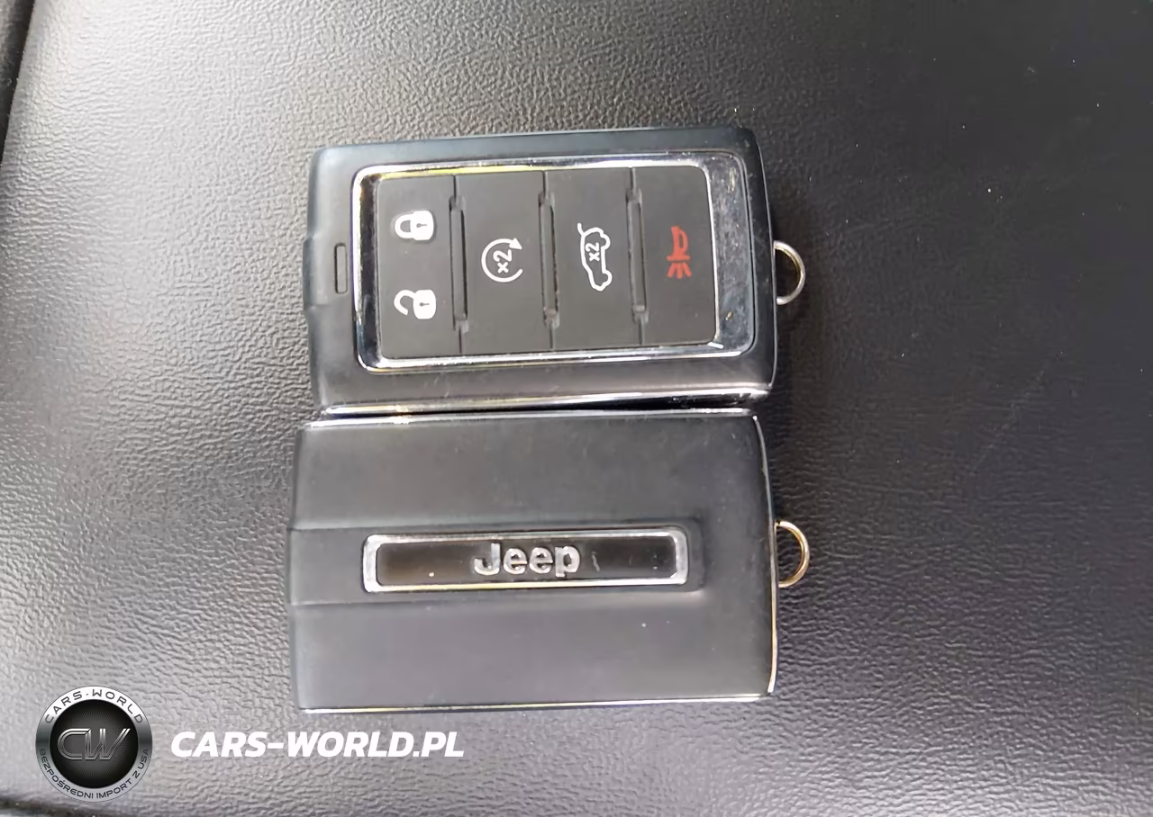 2024 Jeep Grand Cherokee L Limited 4X4 VIN:1C4RJKBGXR8565090 - 11