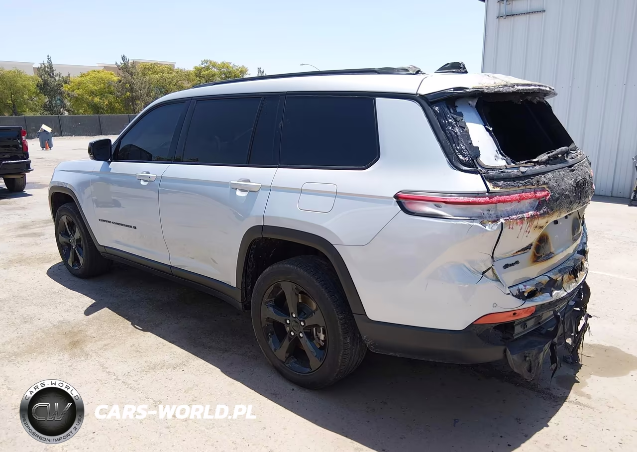 2024 Jeep Grand Cherokee L Limited 4X4 VIN:1C4RJKBGXR8565090 - 3
