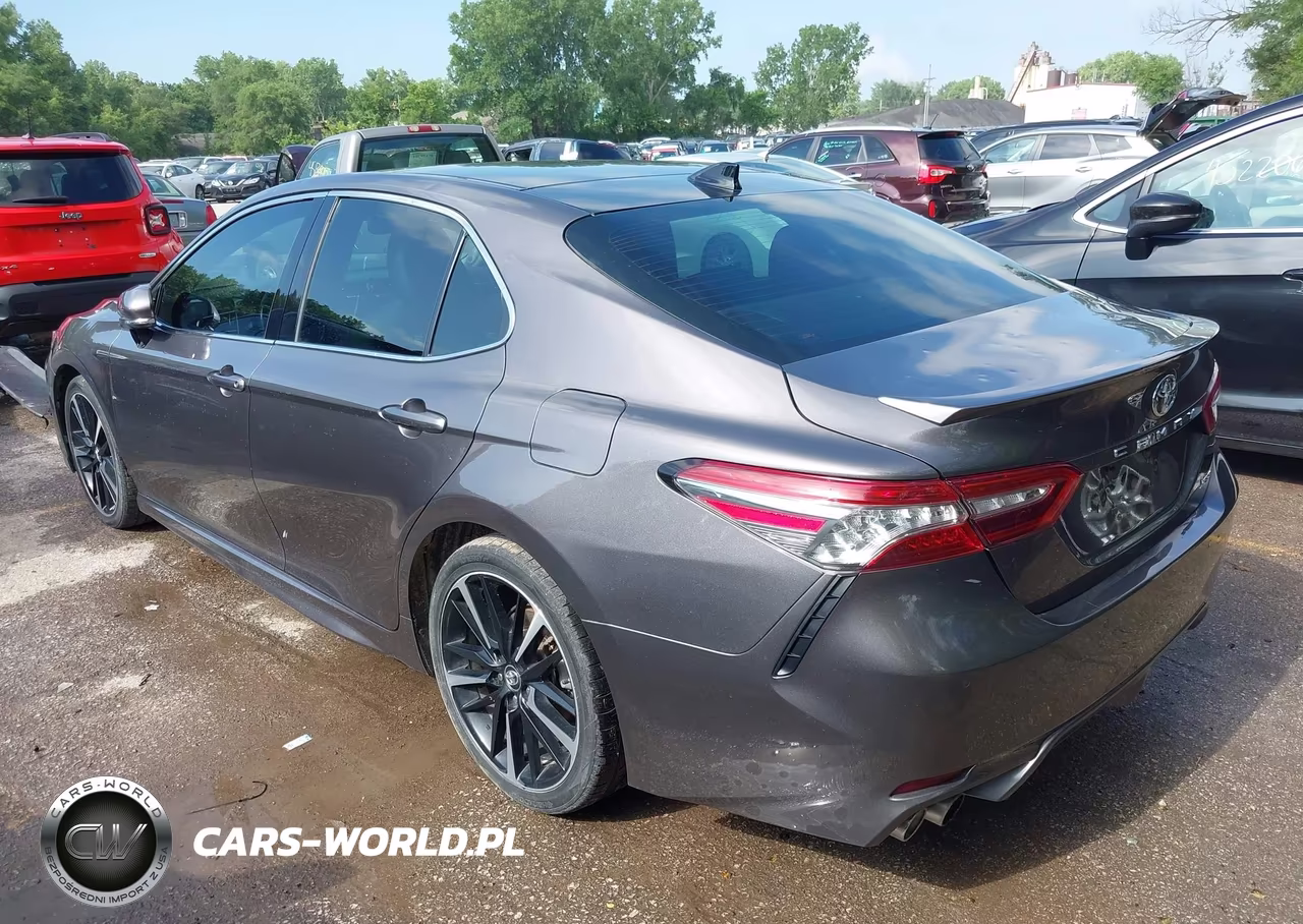 2018 Toyota Camry Xse V6 VIN:4T1BZ1HK8JU019704 - 3