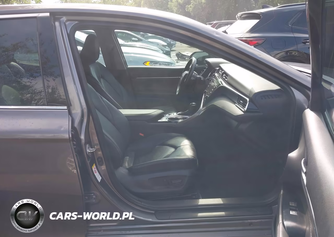 2018 Toyota Camry Xse V6 VIN:4T1BZ1HK8JU019704 - 5