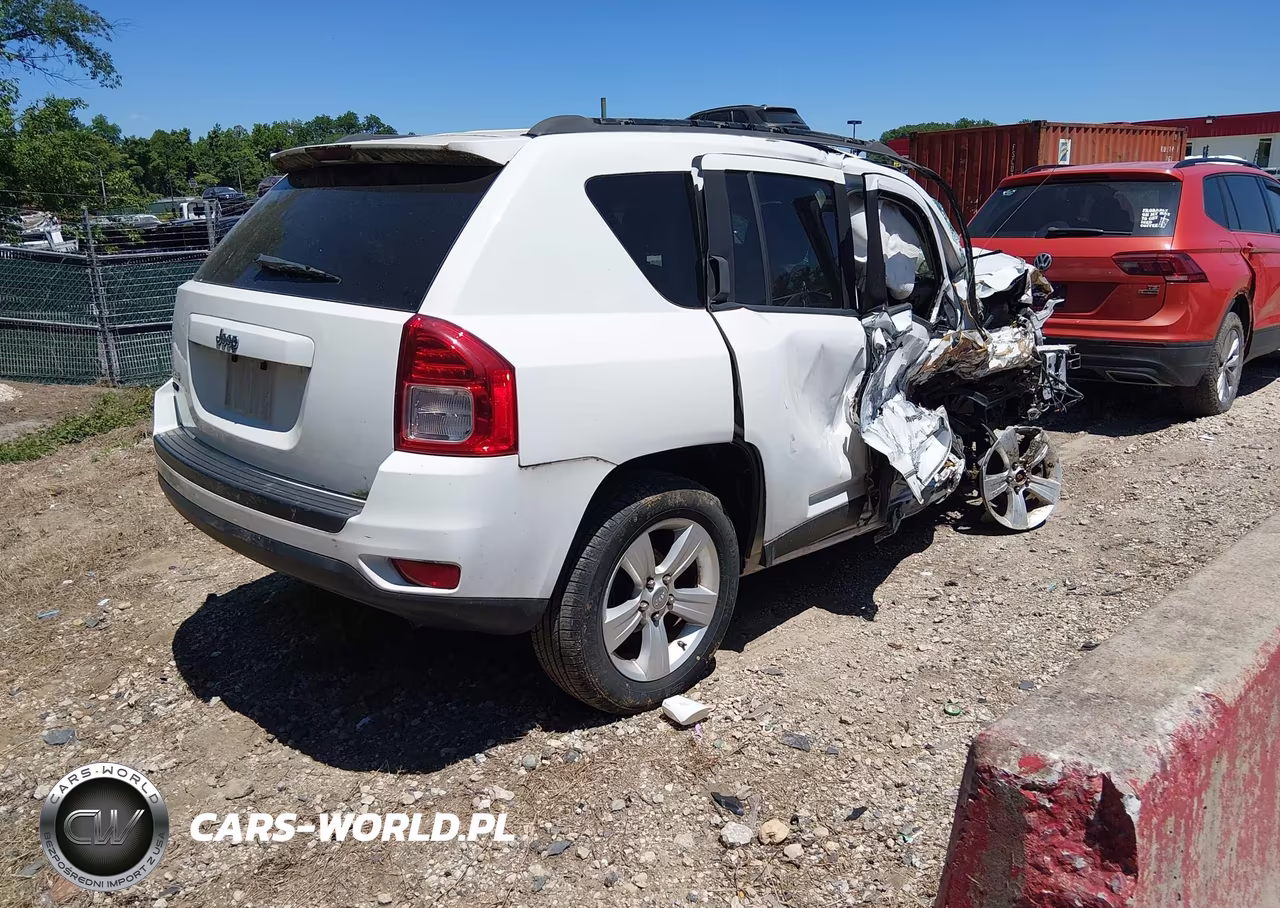 2012 Jeep Compass Sport VIN:1C4NJDBB7CD658128 - 4
