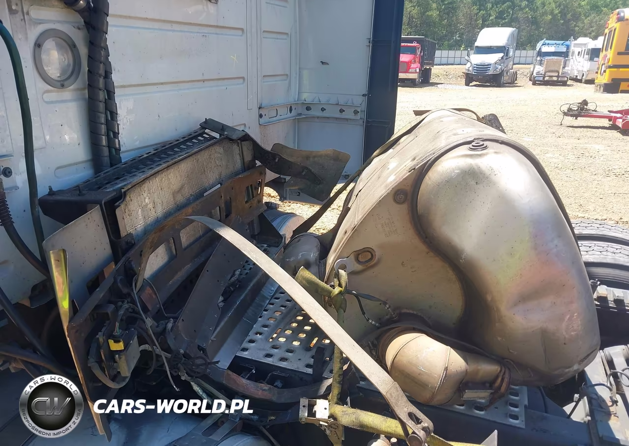 2021 Volvo Vnr VIN:4V4WC9DHXMN268461 - 12