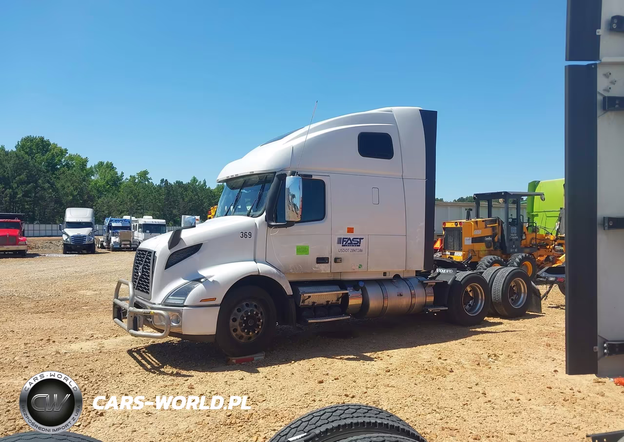 2021 Volvo Vnr VIN:4V4WC9DHXMN268461 - 17