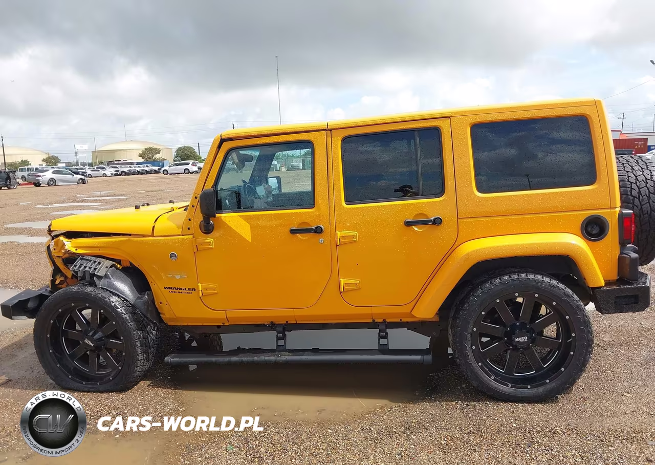2012 Jeep Wrangler Unlimited Sahara VIN:1C4HJWEG6CL161240 - 15