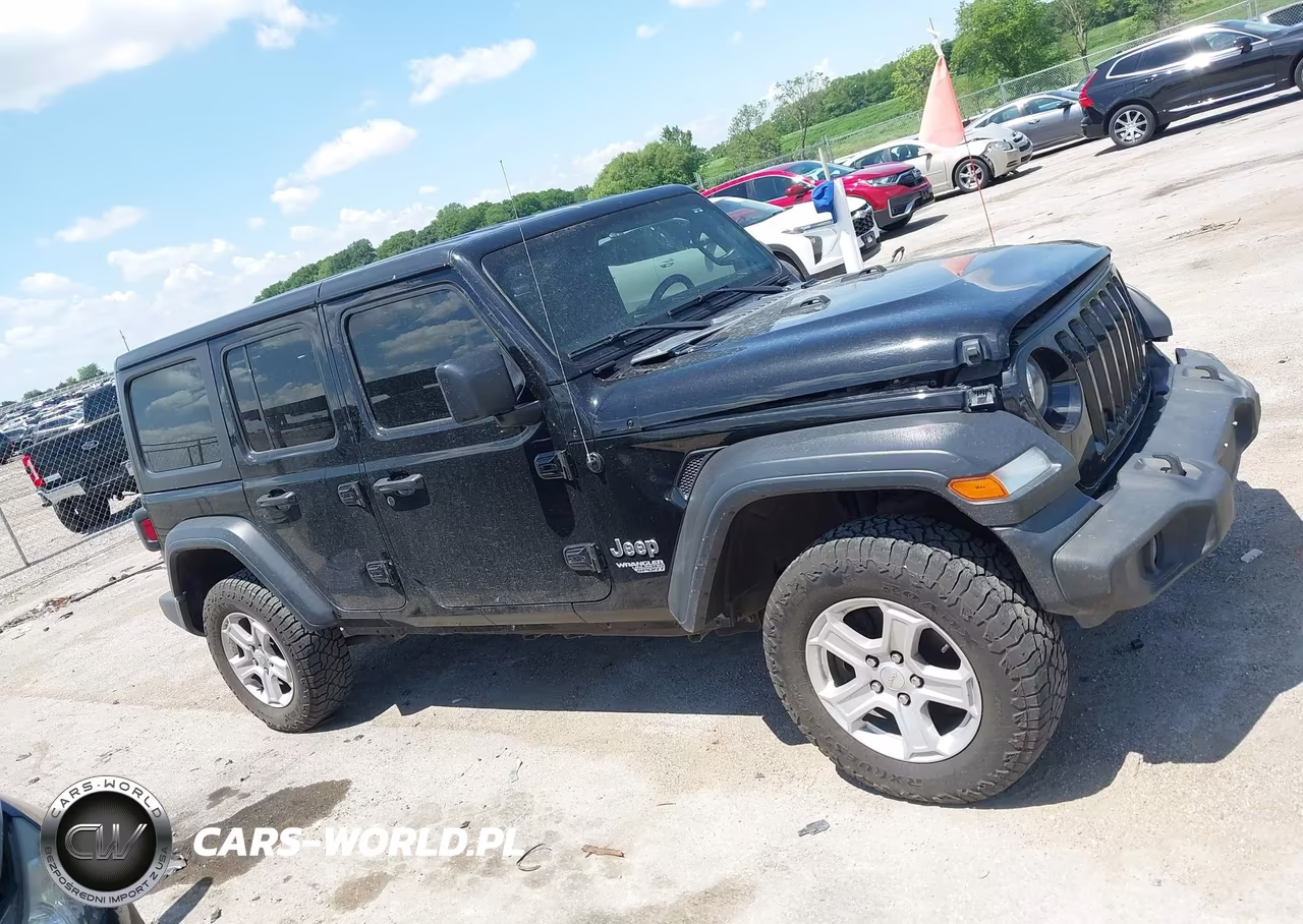 2020 Jeep Wrangler Unlimited Sport S 4X4 VIN:1C4HJXDG3LW298013 - 13