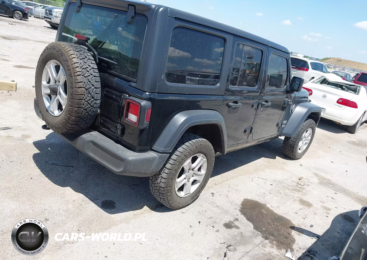 2020 Jeep Wrangler Unlimited Sport S 4X4 VIN:1C4HJXDG3LW298013 - 4