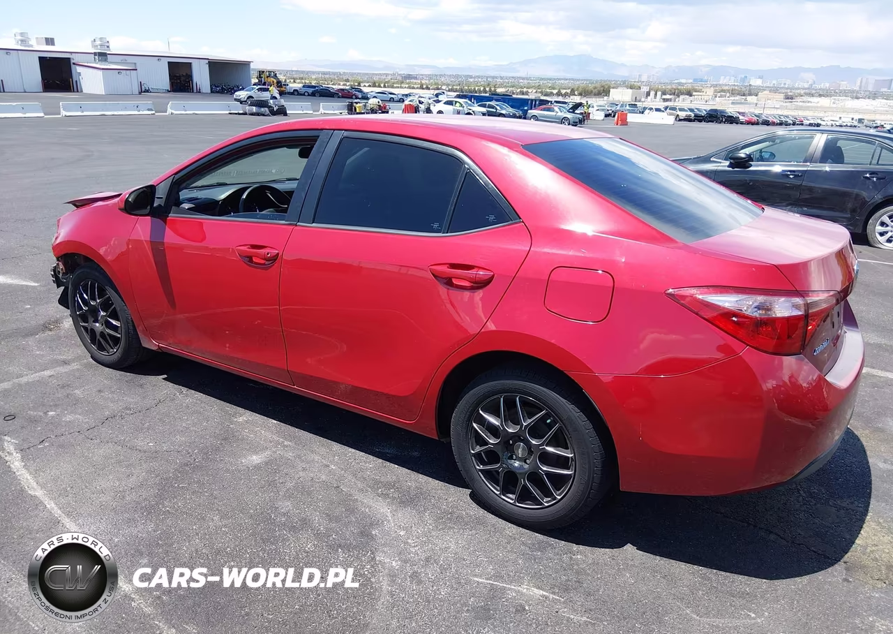 2018 Toyota Corolla Le VIN:2T1BURHE1JC122598 - 3