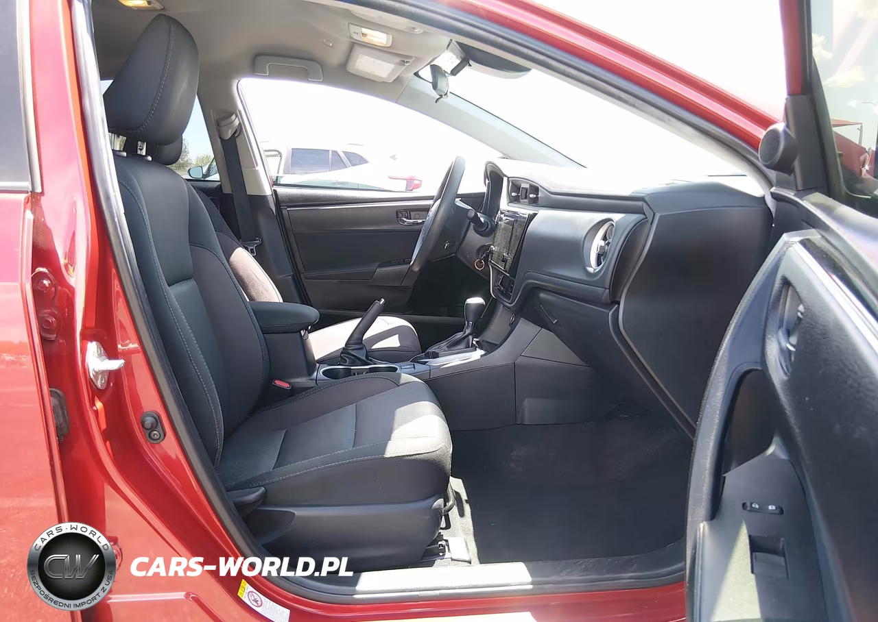 2018 Toyota Corolla Le VIN:2T1BURHE1JC122598 - 5