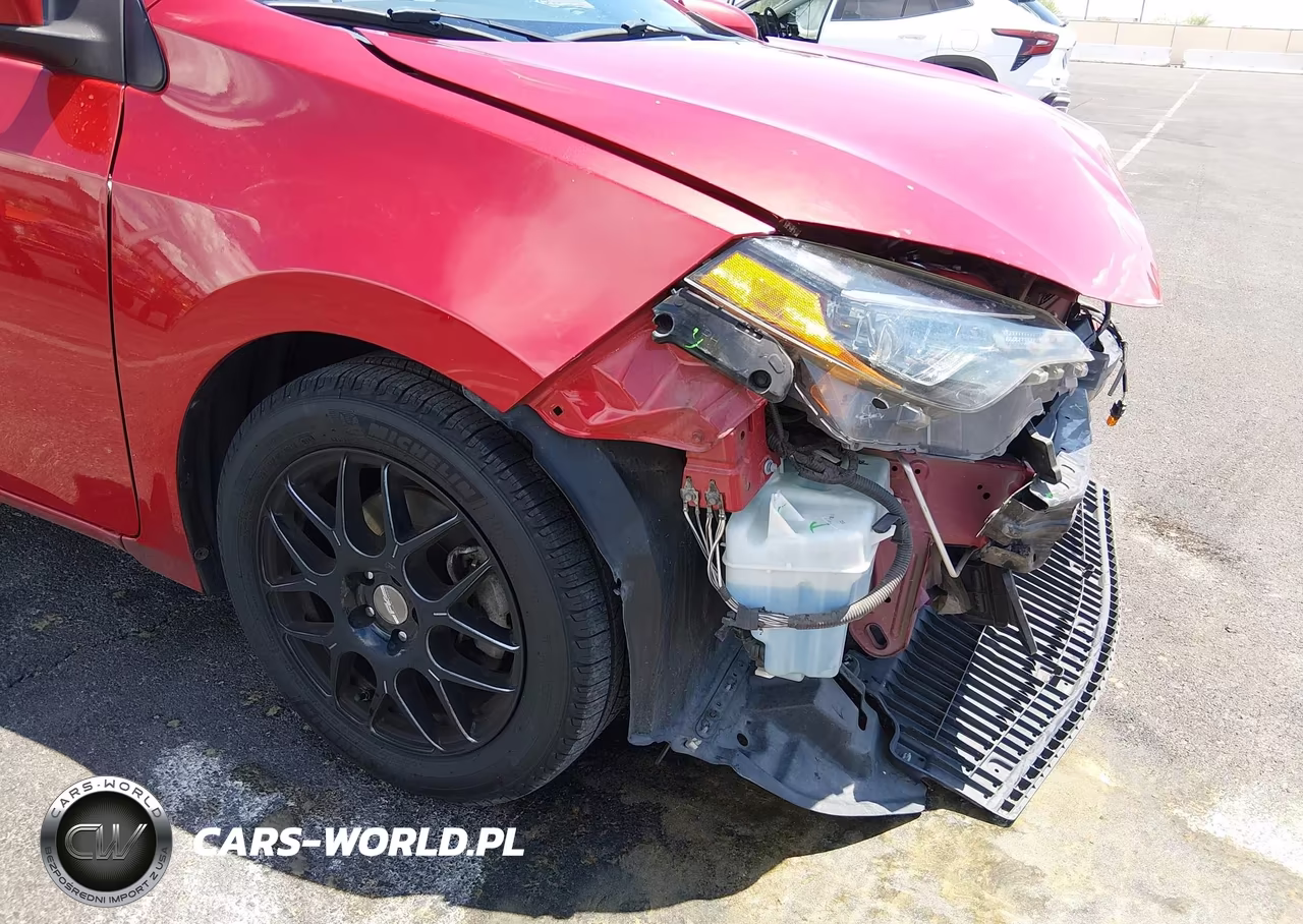 2018 Toyota Corolla Le VIN:2T1BURHE1JC122598 - 6