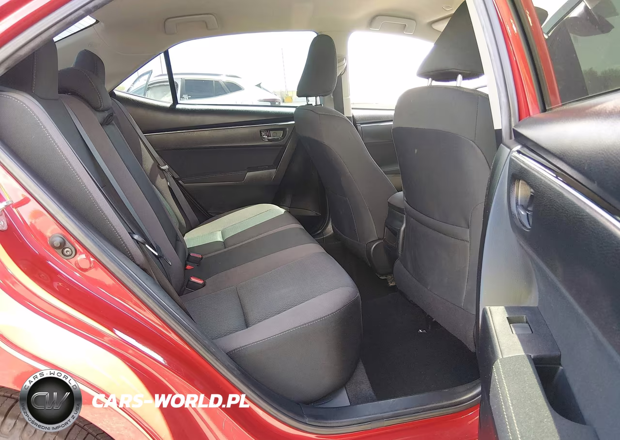2018 Toyota Corolla Le VIN:2T1BURHE1JC122598 - 8