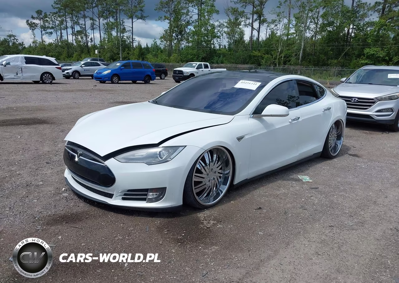 2013 Tesla Model S VIN:5YJSA1CN5DFP20811 - 2