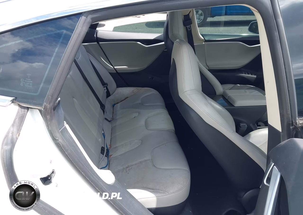 2013 Tesla Model S VIN:5YJSA1CN5DFP20811 - 8