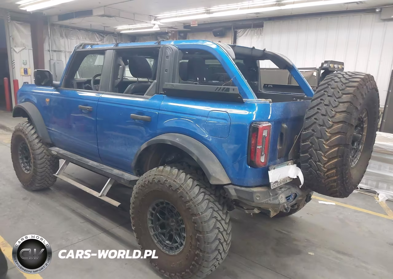 2025 Ford Bronco Badlands VIN:1FMEE9BP4SLA69647 - 3