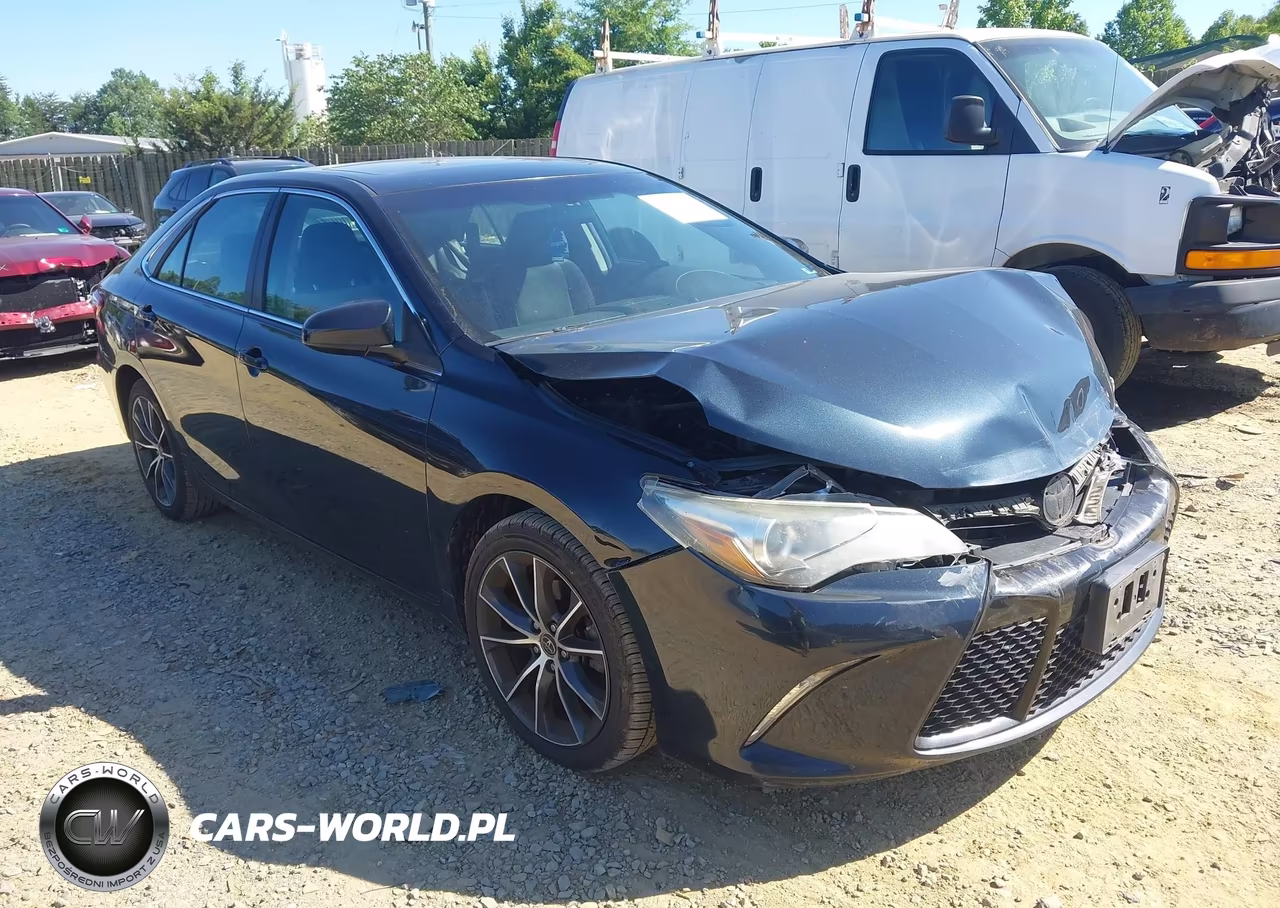 2015 Toyota Camry Xse – zdjęcie 1 z 16